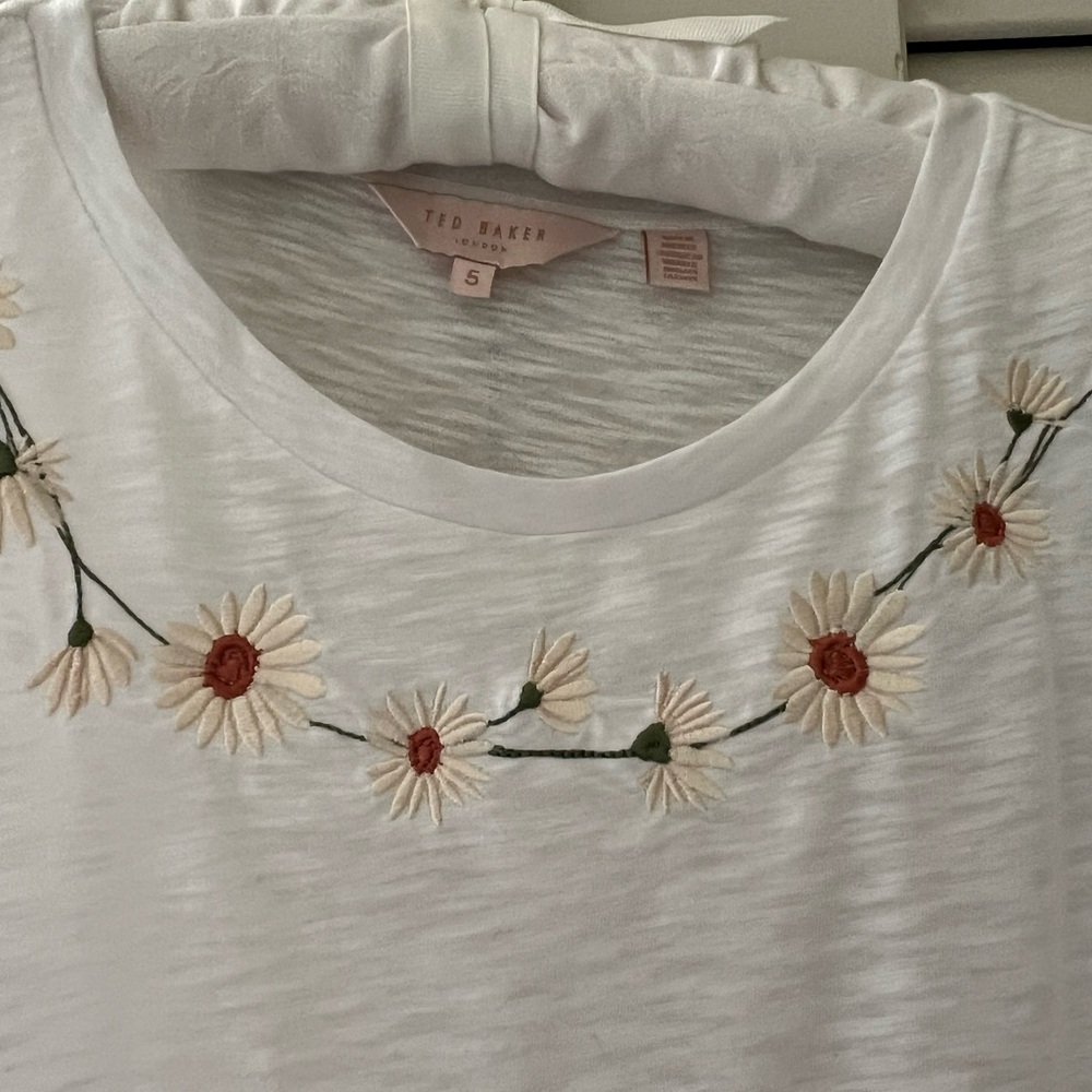 Ted Baker Elegant White Embroidered Top